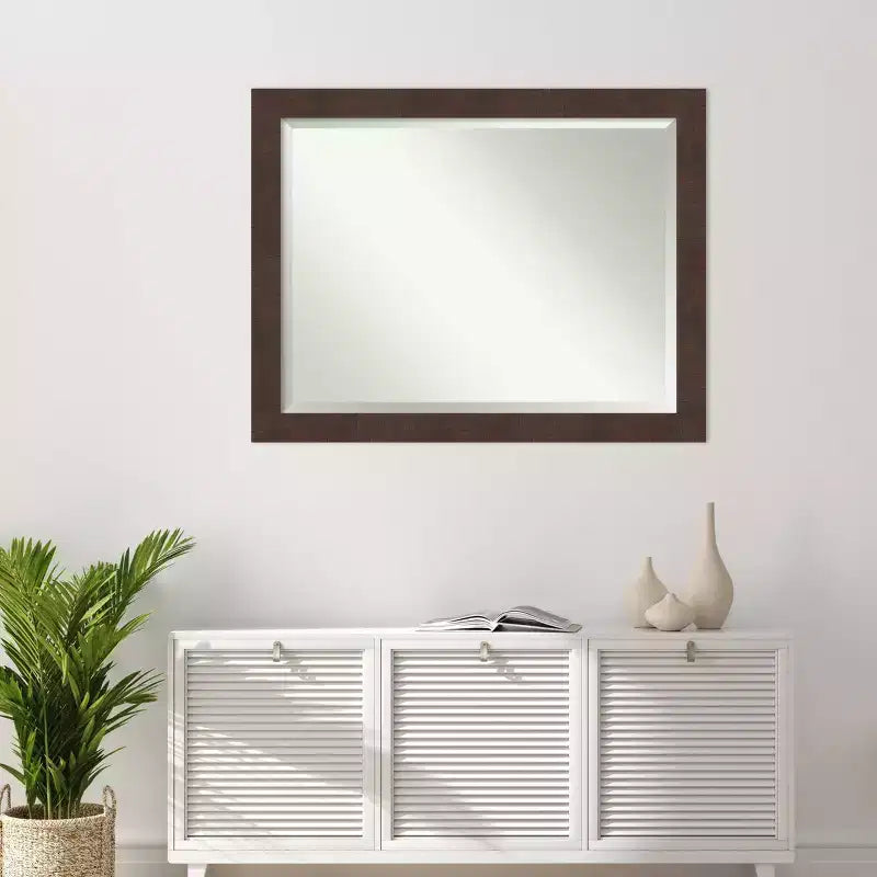 Miroir Mural Encadré Wildwood 45" x 35" Marron : Verre Biseauté Moderne, Aucun Assemblage Requis