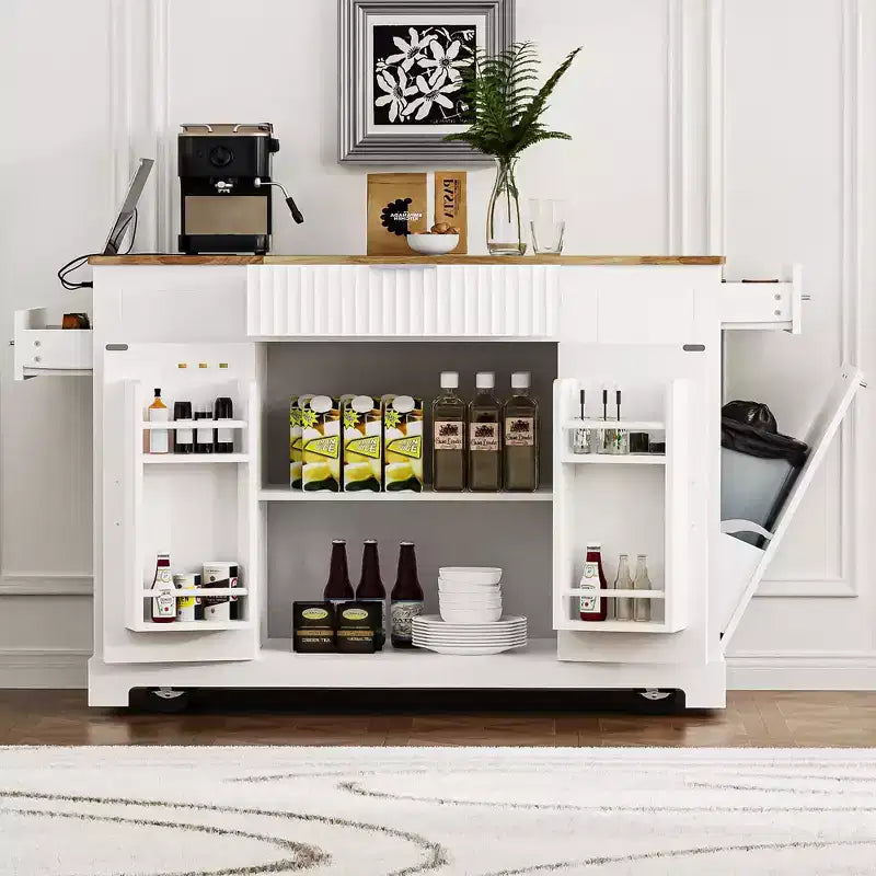 Ilot de cuisine cannelé avec meuble poubelle, organiseur de comptoir avec étagère de rangement interne et prise de courant, chariot de cuisine à 5 roues