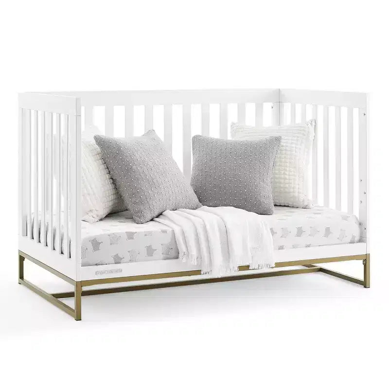 Lit de bébé 4-en-1 avec conversion en lit de jour
